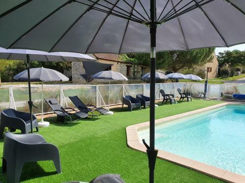 Le Hameau Des Cardenals