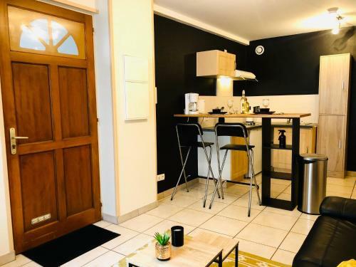 Apartamento Le Parisien Hypercentre, Tout Compris, 1/2 Pers