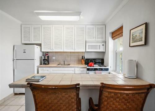 Hut Pointe #6 By Eleuthera Vacation Rentals