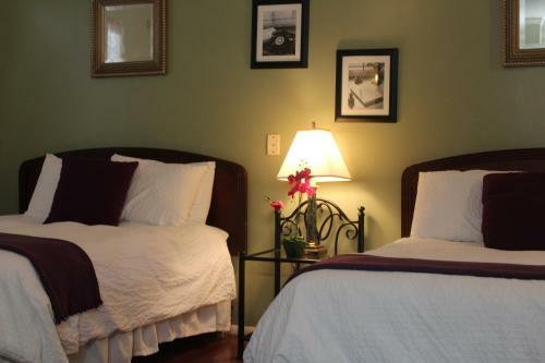 El Rancho Motel