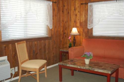 El Rancho Motel