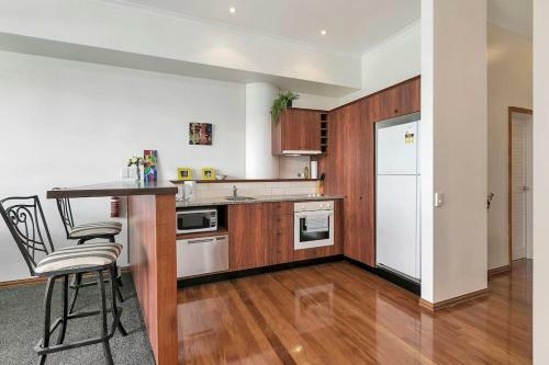 Spacious One Bedroom Apartment On Princes Wharf