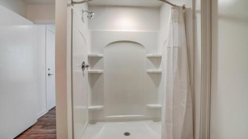 Apartamento Frontdesk Lakeview Green Apts Birmingham