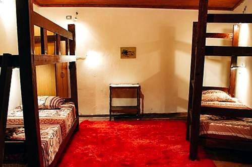 Hostel Edward Lear 1848