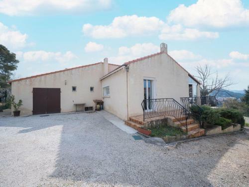 Lovely Villa In Velaux Near The Beach