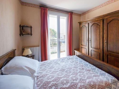 Lovely Villa In Velaux Near The Beach