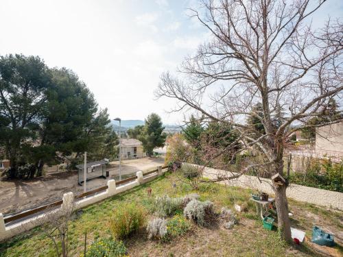 Lovely Villa In Velaux Near The Beach