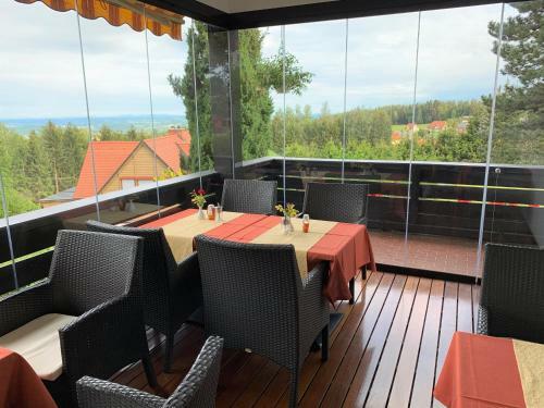 Hostal Pension Seirer