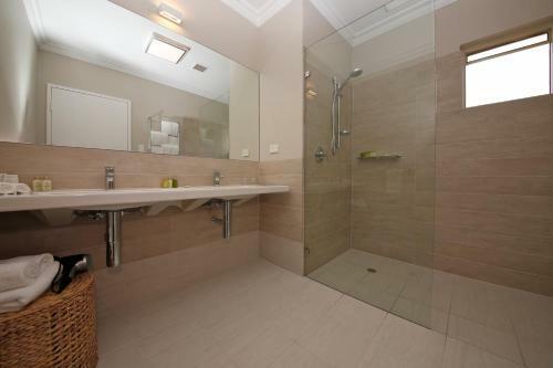 Hotel Mindarie Marina