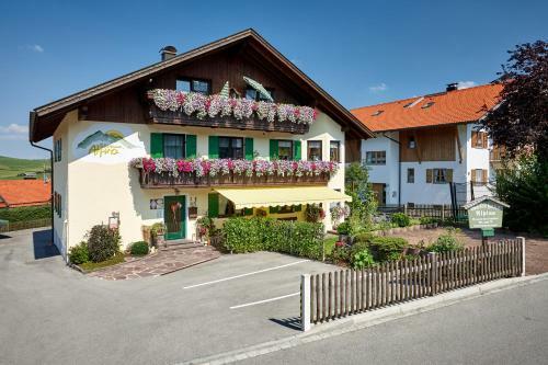 Hostal G�stehaus Alpina