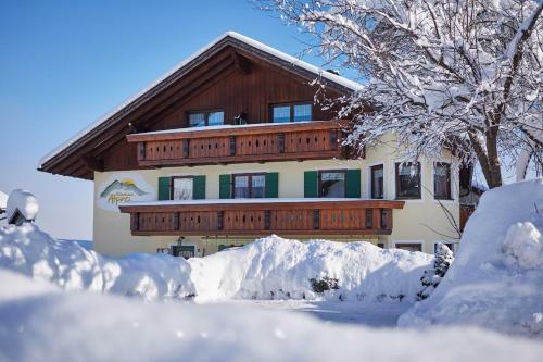 Hostal G�stehaus Alpina