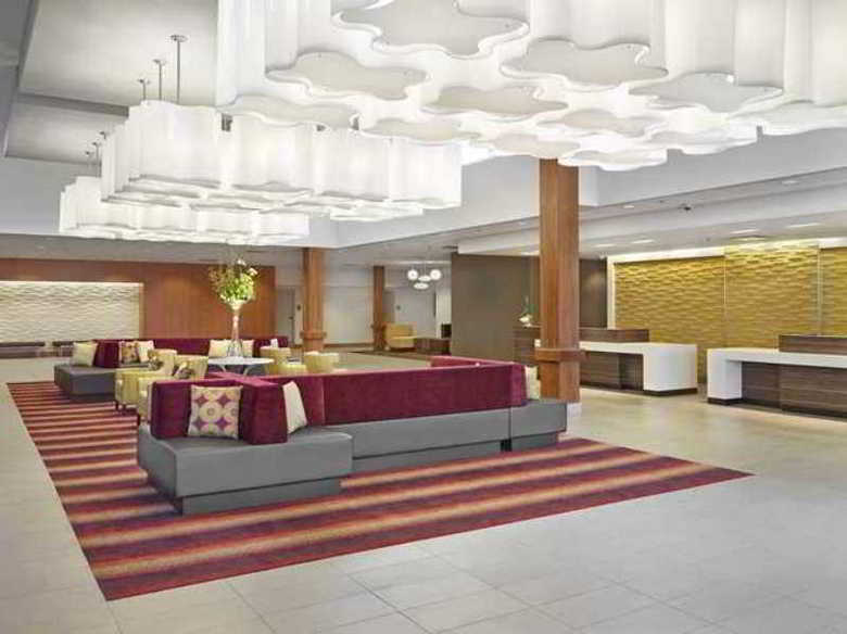 Hotel Doubletree By Hilton West Edmonton
