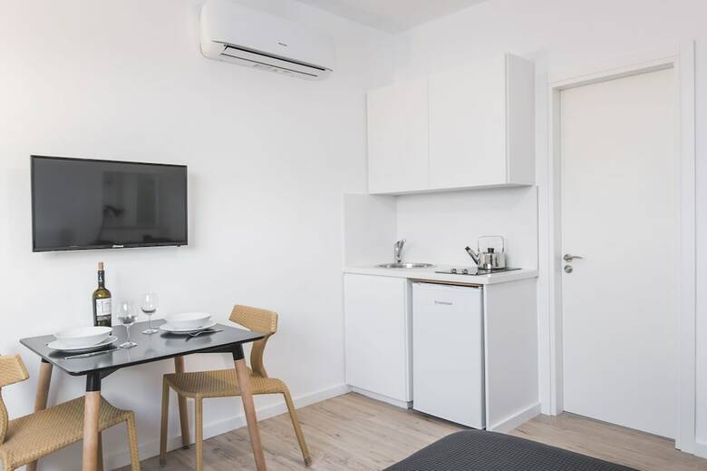 Kitonas Junior Apartments