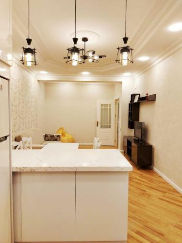Apartamento Xetai 3 Otaqli Ela Menzil