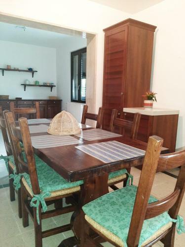 Hostal Villa Holis