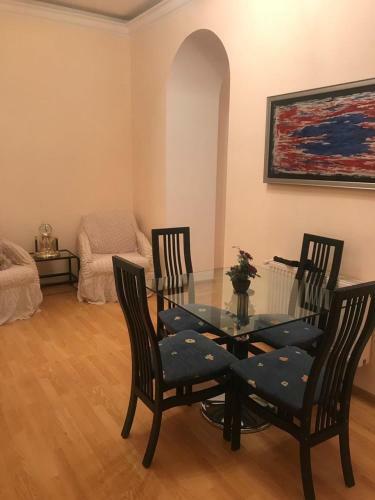 Azneft Garden Apartment