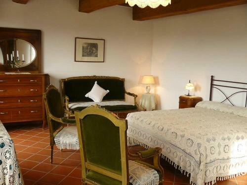 Tranquil Holiday Home In San Casciano Dei Bagni With Pool
