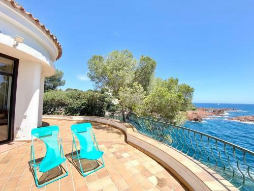Villa Pieds Dans L'eau Vue Mer Dans Domaine Prive
