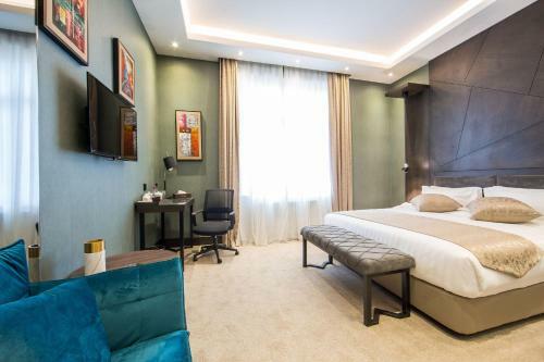 Pure Boutique Hotel