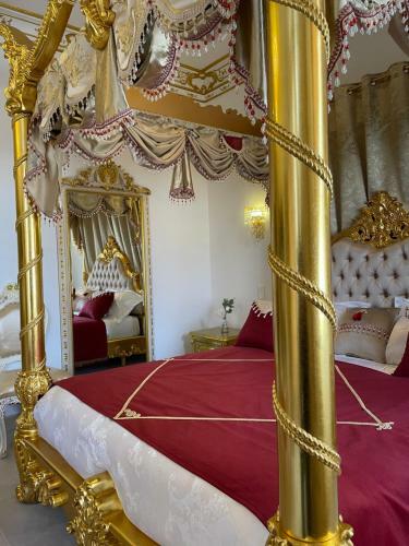 Hostal Suite Imp�riale Maison De L'�glise Du Couvent