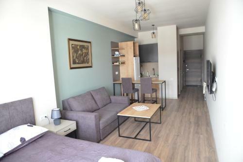 Homely Apartments