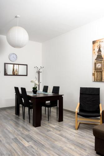 Perseus 2 Bedroom Apartment 103