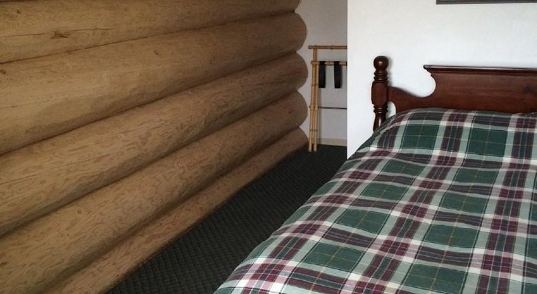 Motel Bear�s Claw Lodge