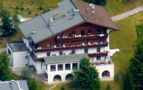 Hostal Gasthof Alpenrose