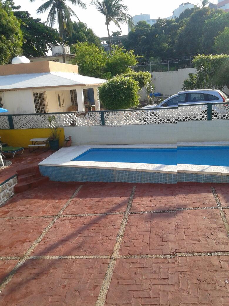 Hostal Bungalows Puerto Angel