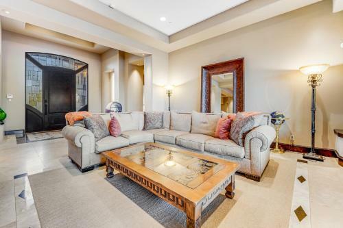 Cave Creek Oasis