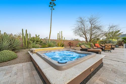 Cave Creek Oasis