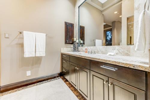 Cave Creek Oasis