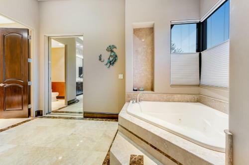 Cave Creek Oasis