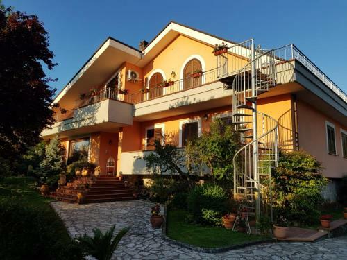 Apartamento La Soffitta - Appartamenti In Villa