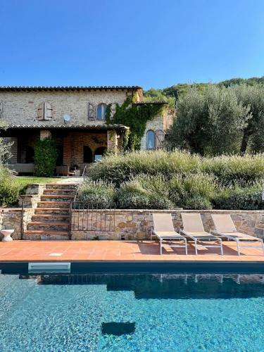 Farmhouse In Umbria