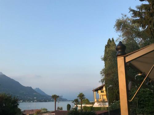 Il Balcone Fiorito Sul Garda - Celeste Apartment