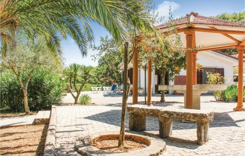 Awesome Home In San Giovanni A Piro With 3 Bedrooms