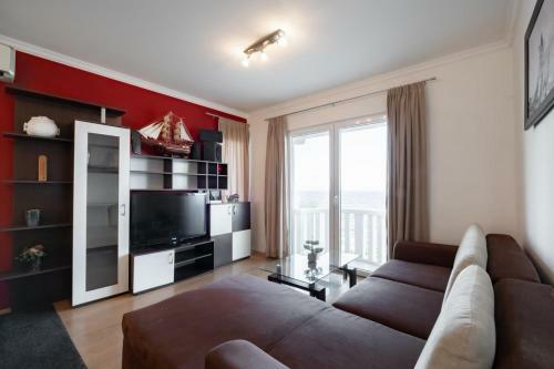 Beautiful Seaside Holiday Home Neda