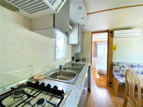 Beautiful Bungalow In Capraia E Limite With Shared Pool