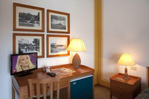 Hostal La Finestra Sul Sale
