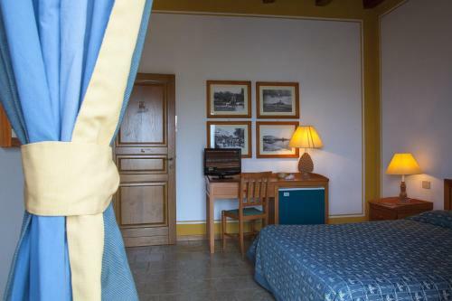 Hostal La Finestra Sul Sale