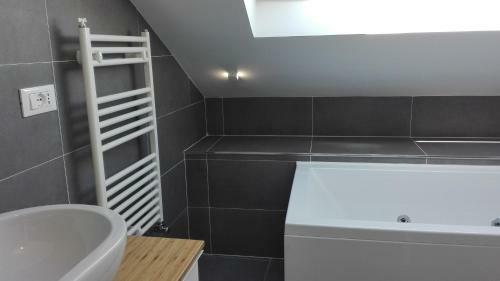 Hostal Tivoli Shortlets - Catania
