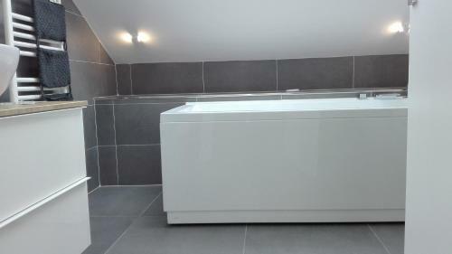 Hostal Tivoli Shortlets - Catania