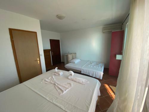Apartments-vila "rozana" - Pinjes