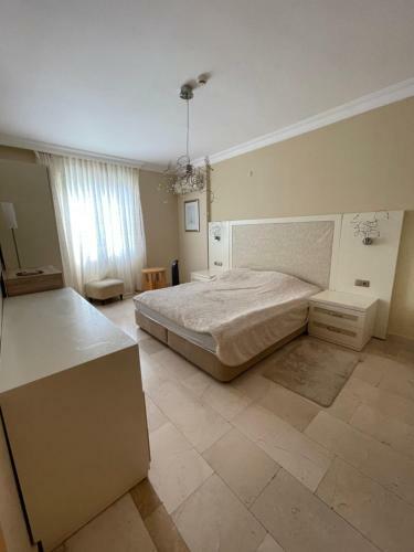 Gold City Apartment Anna