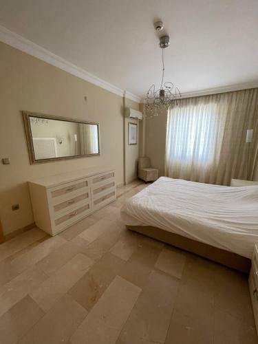 Gold City Apartment Anna