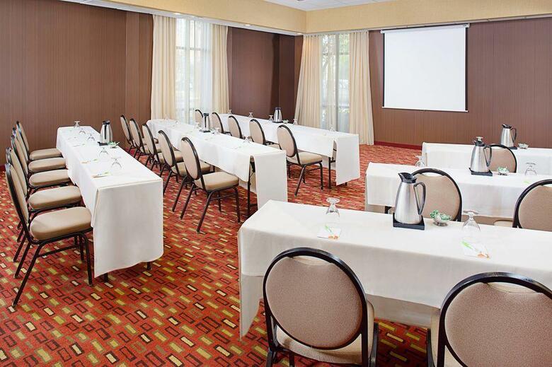 Hotel Courtyard By Marriott Sacramento Midtown