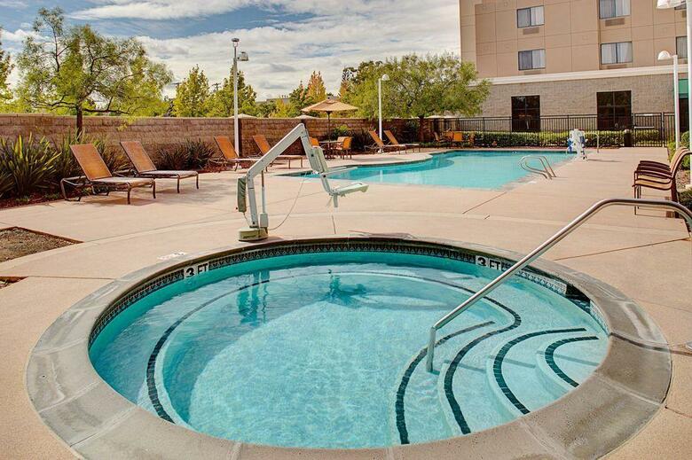 Hotel Courtyard By Marriott Sacramento Midtown