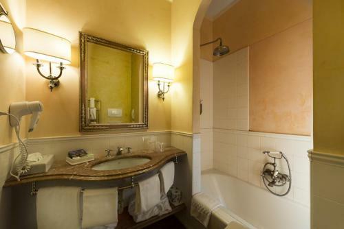 Hotel Posta Donini 1579 - UNA Esperienze