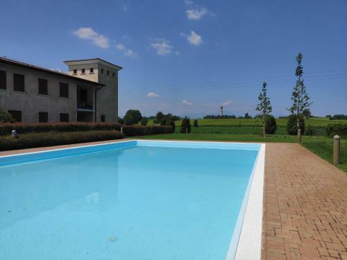 Casa Marel�